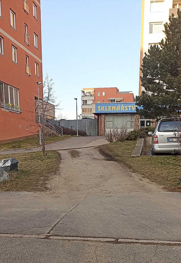 Byla tu tráva
