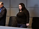 P�ed krajsk�m soudem v Olomouci stanula Andrea ��lov� ob�alovan� z kr�cen�...