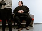 P Za usmrcení vystupující seniorky v Olomouci si �idi� tramvaje David Romsy...