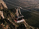 Ke slu�ným extrém�m se po�ítá i Sandia Peak v Novém Mexiku. Vystoupáte s ní a�...