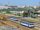 K�i�ování motorových voz� 810 501-7 a 810 224-6 na Smíchovském nádra�í. Dnes u�...