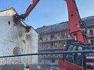 Pr�ce na demolici objekt� u se�azovac�ho n�dra�� v Plzni v�etn� zn�m�ho...
