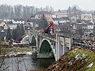 Most pes eku Berounku v Libln na Rokycansku byl v havarijnm stavu nkolik...