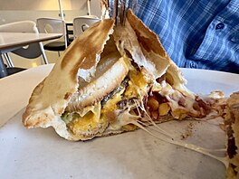 Máte chu� na fastfood, ale nevíte, jestli rad�ji pizzu, hranolky nebo...