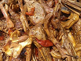 To není fotka abstraktního obrazu v um�lecké galerii, ale pohled do kuchyn�, v...