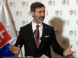 Je to za hranou, nakl Blanár ernochovou z vmování do slovenské politiky