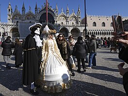 Letos ú�ady rozhodly o z�ízení speciálních rudých zón, kde se budou soust�edit...