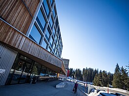 NA BEHU HEIDSEE. Ubytování eského týmu je hned u místního jezera, podél...