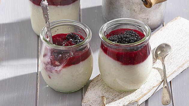 Kokosový tapiokový pudink s ostruinovým pelivem