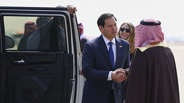 Americk ministr zahrani Marco Rubio po pletu do Rijdu (17. nora 2025)