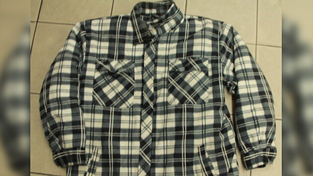 Policie p�tr� po toto�nosti nezn�m� �eny. 