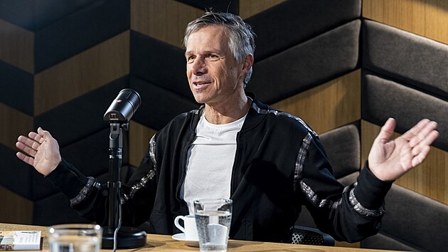 Hostem po�adu Rozst�el je Janek Ledeck�.