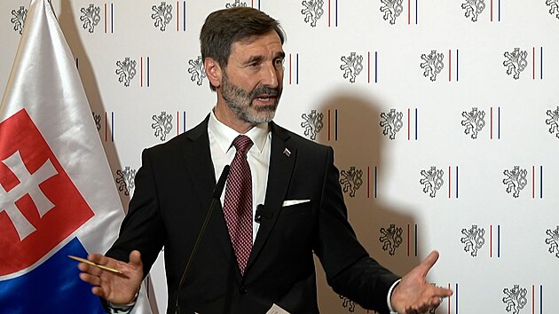 Je to za hranou, nařkl Blanár Černochovou z vměšování do slovenské politiky