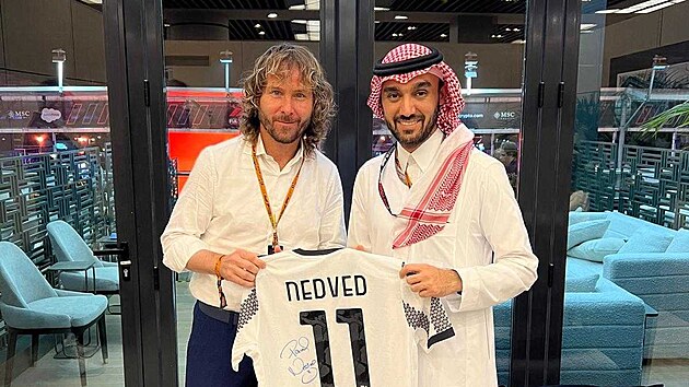 Sportovn editel. Pavel Nedvd nov fuje klubu a-abab.