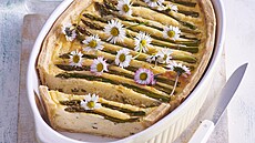 Slan� kol�� quiche s ch�estem a s�rem