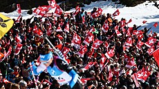 Fanou�ci b�hem stíhacího závodu �en na MS v Lenzerheide.