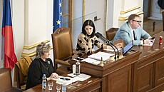 Snmovna projednává novelu o zvýení poplatk pro T a Rozhlas. Na snímku...