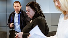 Ped krajským soudem v Olomouci stanula Andrea ílová obalovaná z krácení...