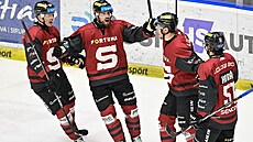 Radost hrá�� Sparty po druhém gólu proti �eským Bud�jovicím.