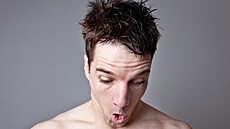 Masturbace pový�ená na maraton. Ctitelé gooningy by v�ak �ekli spí� �e na...