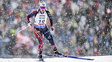 Ingrid Landmark Tandrevoldová mezi sn�hovými vlo�kami v páte�ním sprintu na...