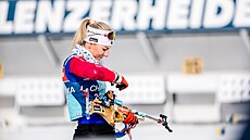 Lucie Charvátová na st�elnici p�i tréninku na mistrovství sv�ta v Lenzerheide.
