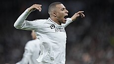 Kylian Mbappé slaví rychlý gól v úvodu utkání Realu se City.