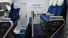 airbus sedadla chaise longue trup paluba cestující