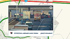 P�ed místem nehody �ty� nákladních vozidel na D1 u Klimkovického tunelu se...