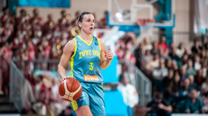 Brionna Jonesová a Teja Oblaková.