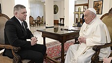 Pape Frantiek ve Vatikánu pijal slovenského premiéra Roberta Fica. (14....
