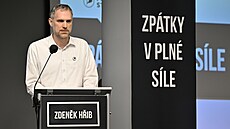 P�edseda Pirát� Zden�k H�ib na celostátním fóru ve Zlín�