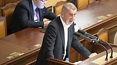 Pedseda ANO Andrej Babi pi mimoádné schzi ke zvýení poplatk pro eskou...