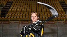 Litvínov, 29. 1.2025, Kevin Czuczman, kanadský obránce ve slubách hokejového...