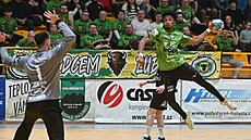 Natan Paquiom ze Zub�í st�ílí na bránu Karviné.