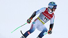 Norský ly�a� Timon Haugan v cílí ob�ího slalomu na MS v Saalbachu