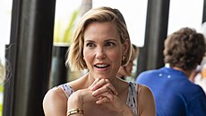 Leslie Bibbová v seriálu Bílý lotos (2025)