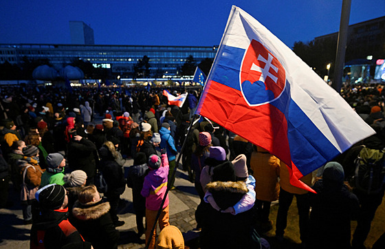 Protivládní demonstrace v Bratislav. (21. února 2025)