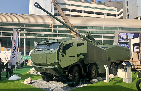 Samohybná houfnice MORANA na veletrhu obraných technologií IDEX v Abú Dhabí