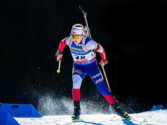 Tereza Voborníková b�í vytrvalostní závod na mistrovství sv�ta v Lenzerheide.