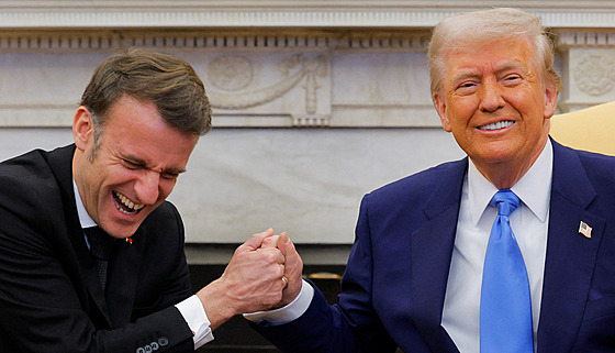 Francouzský prezident Emmanuel Macron se v Bílém dom� setkal s americkým...