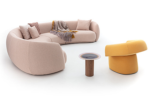 Krom� oblých tvar� se prosazují u �aloun�ného m�kké materiály na �aloun�ní,...