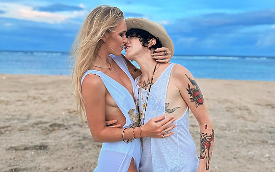 Modelka a Miss �R 2018 Iveta Maurerová se zp�va�kou LP (2025)