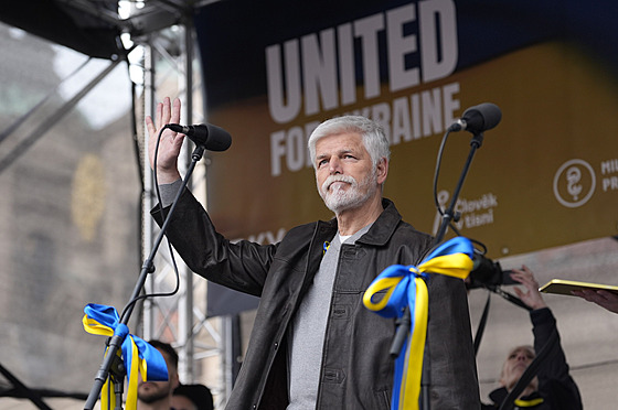 Na shromá�d�ní t�etího výro�í od po�átku ruské invaze na Ukrajinu vystoupil...