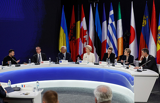 P�edstavitelé Evropské unie jednali v Kyjev� s prezidentem Ukrajiny Volodymyrem...