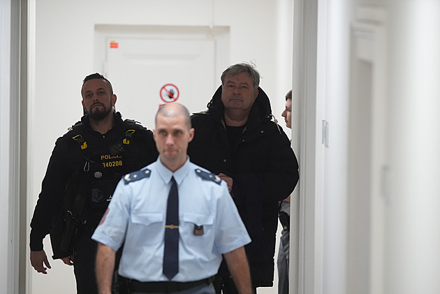 Pohne motolský policejní masakr zdravotnictvím? Potřebovalo by to