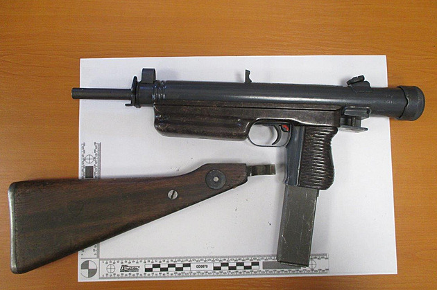 Samopal vzor 24 rá�e 7,62 Tokarev nazývaný pumpi�ka se do N�mecka pokusil...