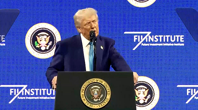 Britové se snaží umlčet Zelenského. Premiér Starmer letí do Washingtonu s jedním trumfem v kapse