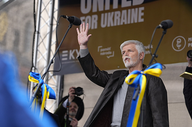 Staromák si připomíná výročí invaze na Ukrajinu. Nemůže za ni NATO, řekl Pavel