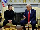 Schzka amerického prezidenta Donalda Trumpa a ukrajinského prezidenta...